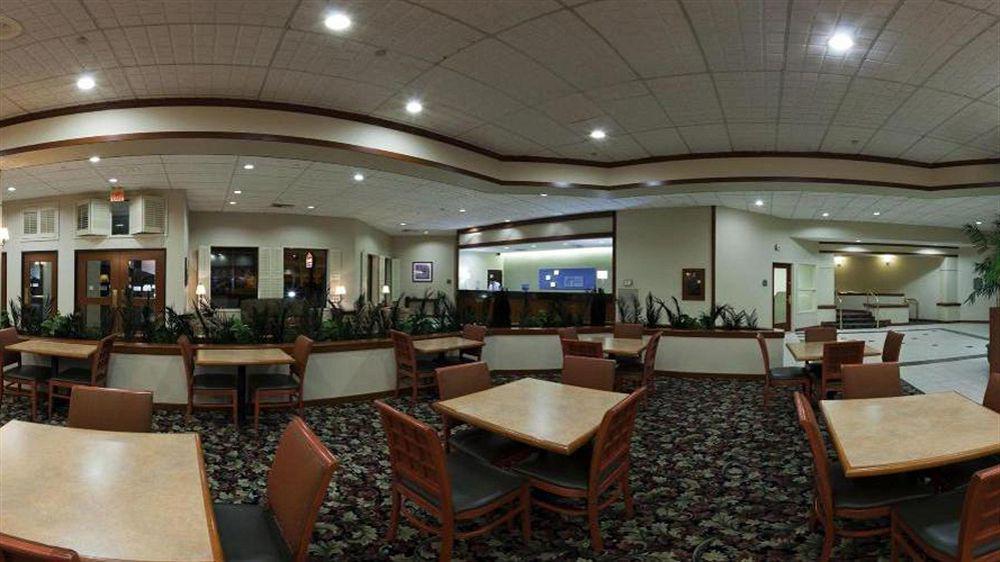 Comfort Inn & Suites Plano East Exterior photo