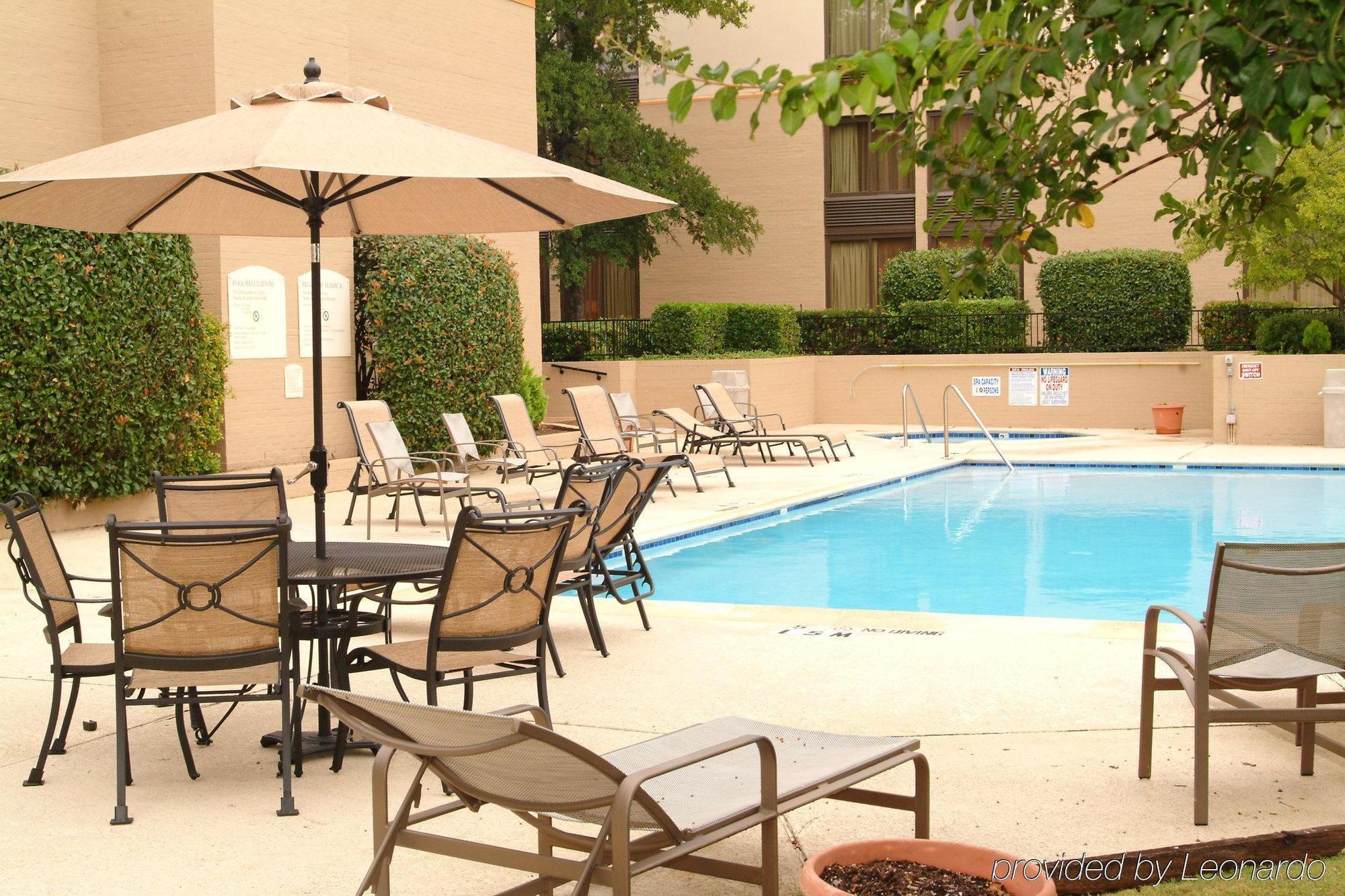 Comfort Inn & Suites Plano East Exterior photo