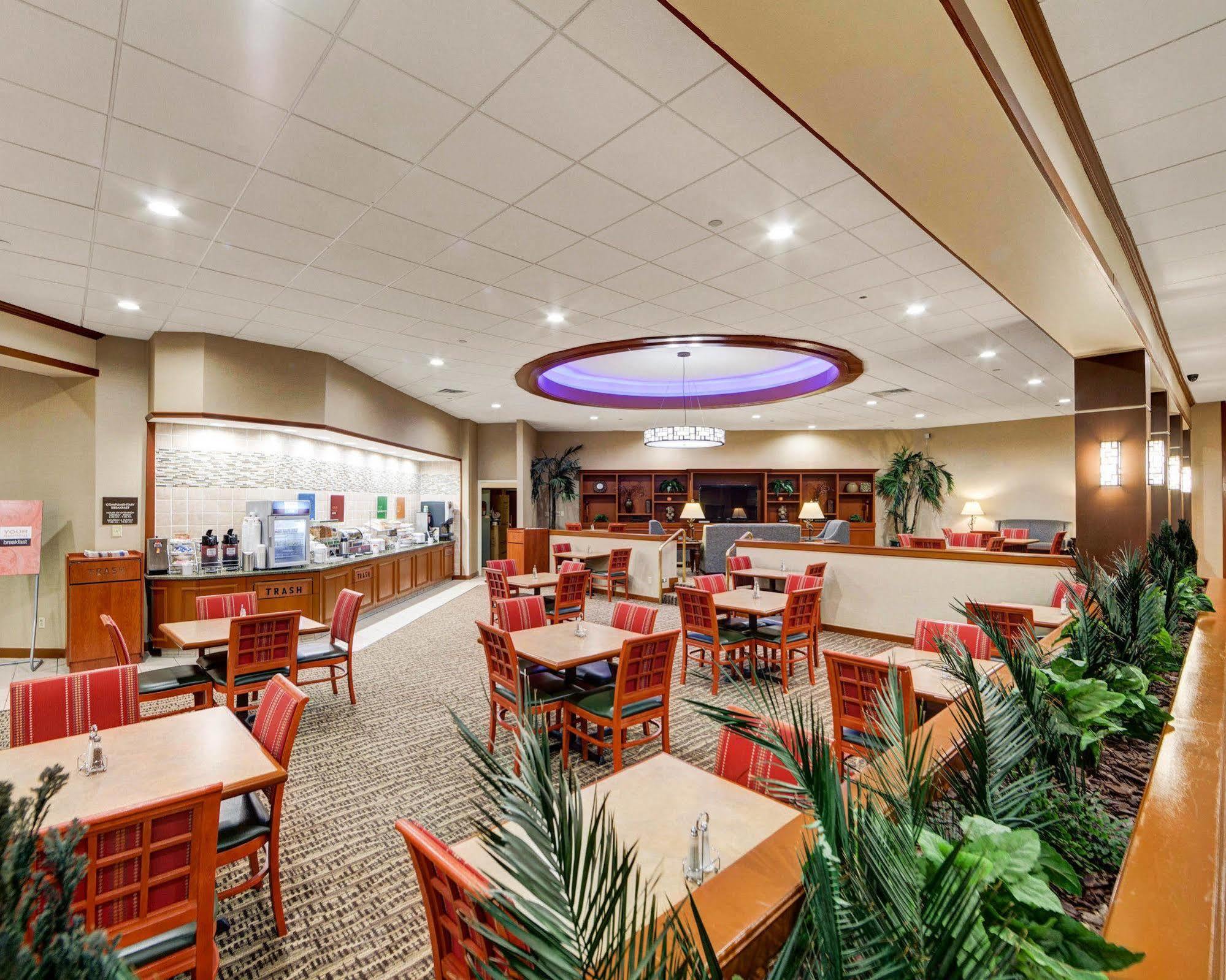 Comfort Inn & Suites Plano East Exterior photo
