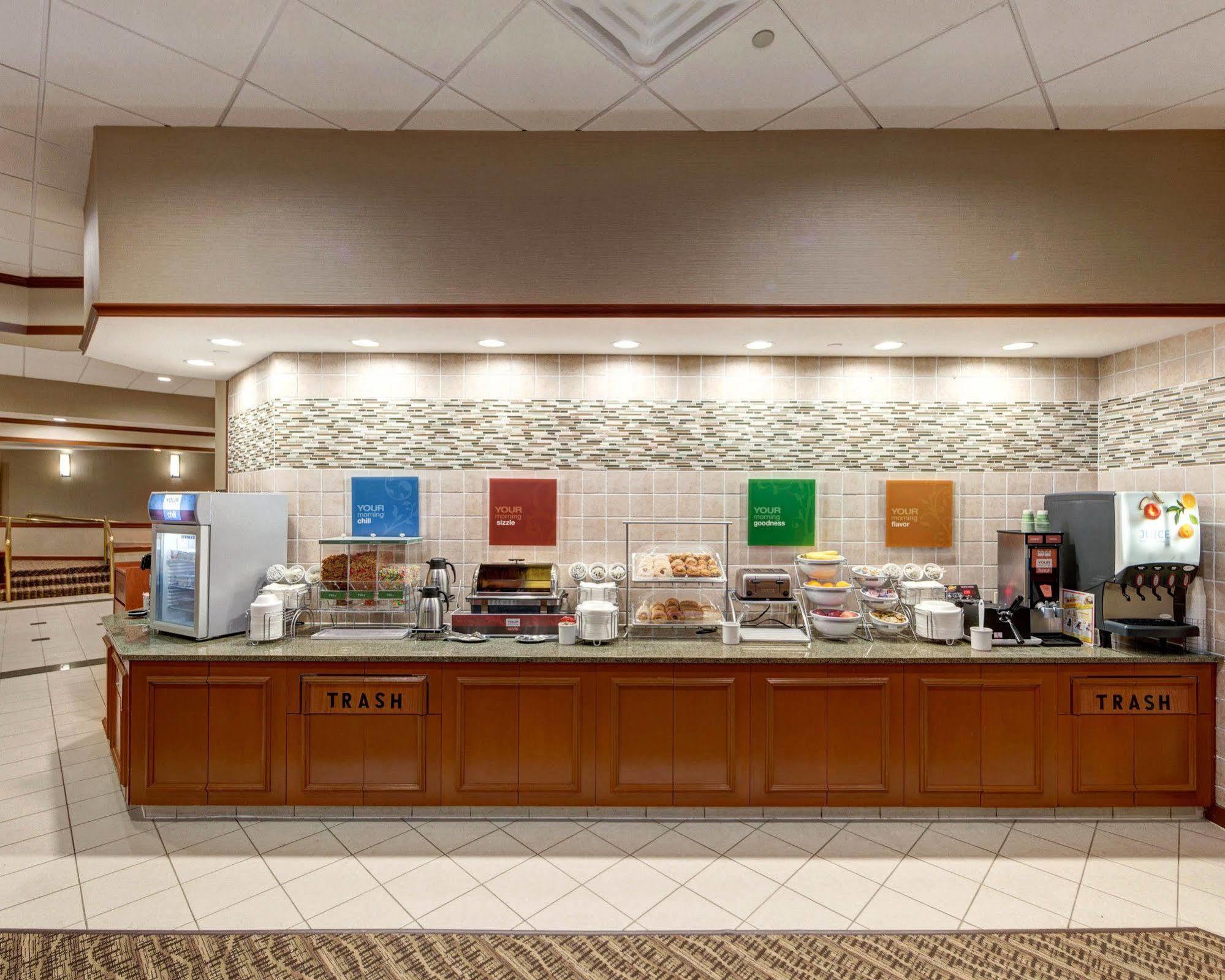 Comfort Inn & Suites Plano East Exterior photo
