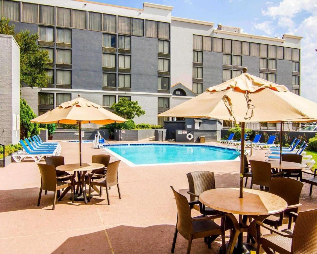 Comfort Inn & Suites Plano East Exterior photo