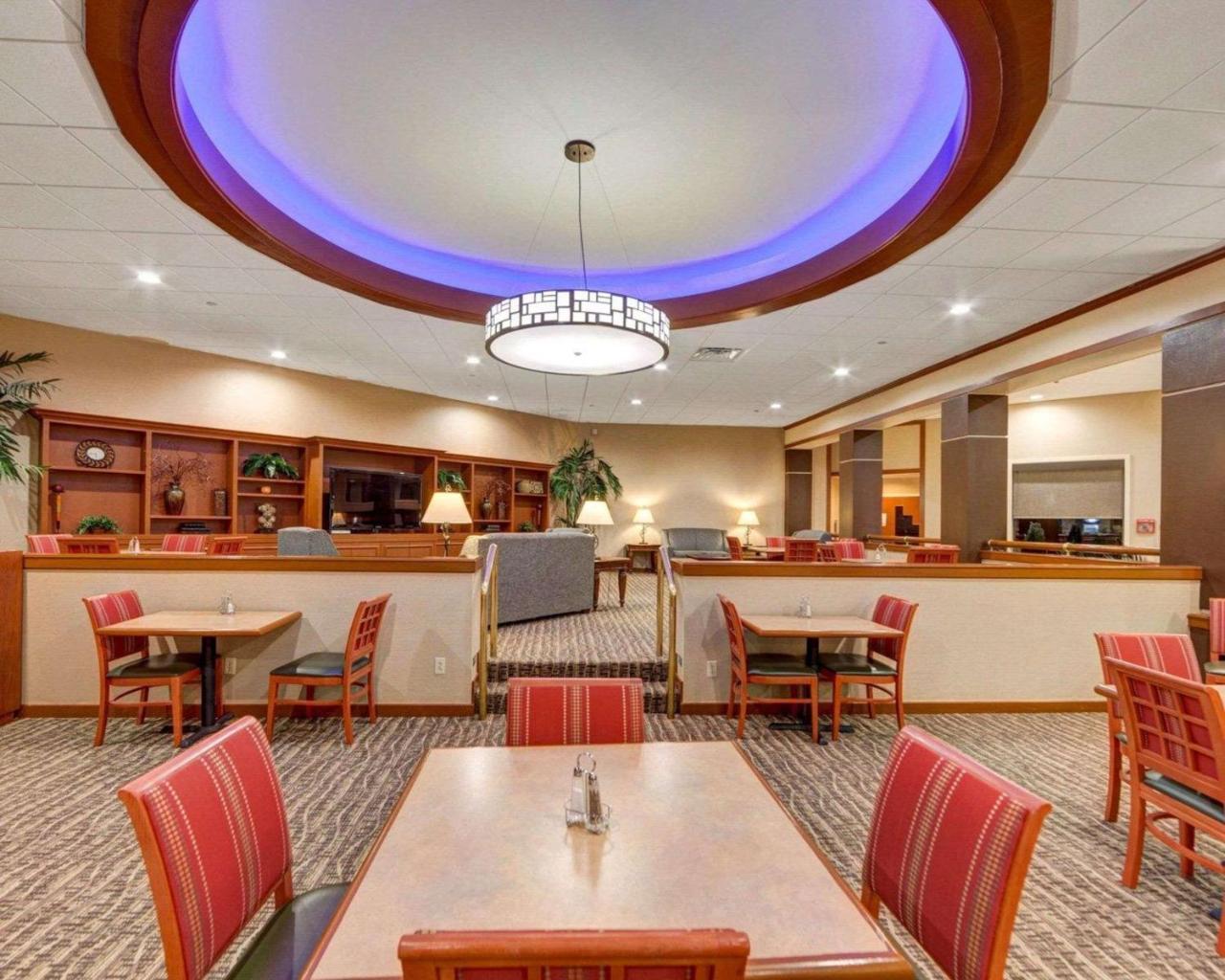 Comfort Inn & Suites Plano East Exterior photo