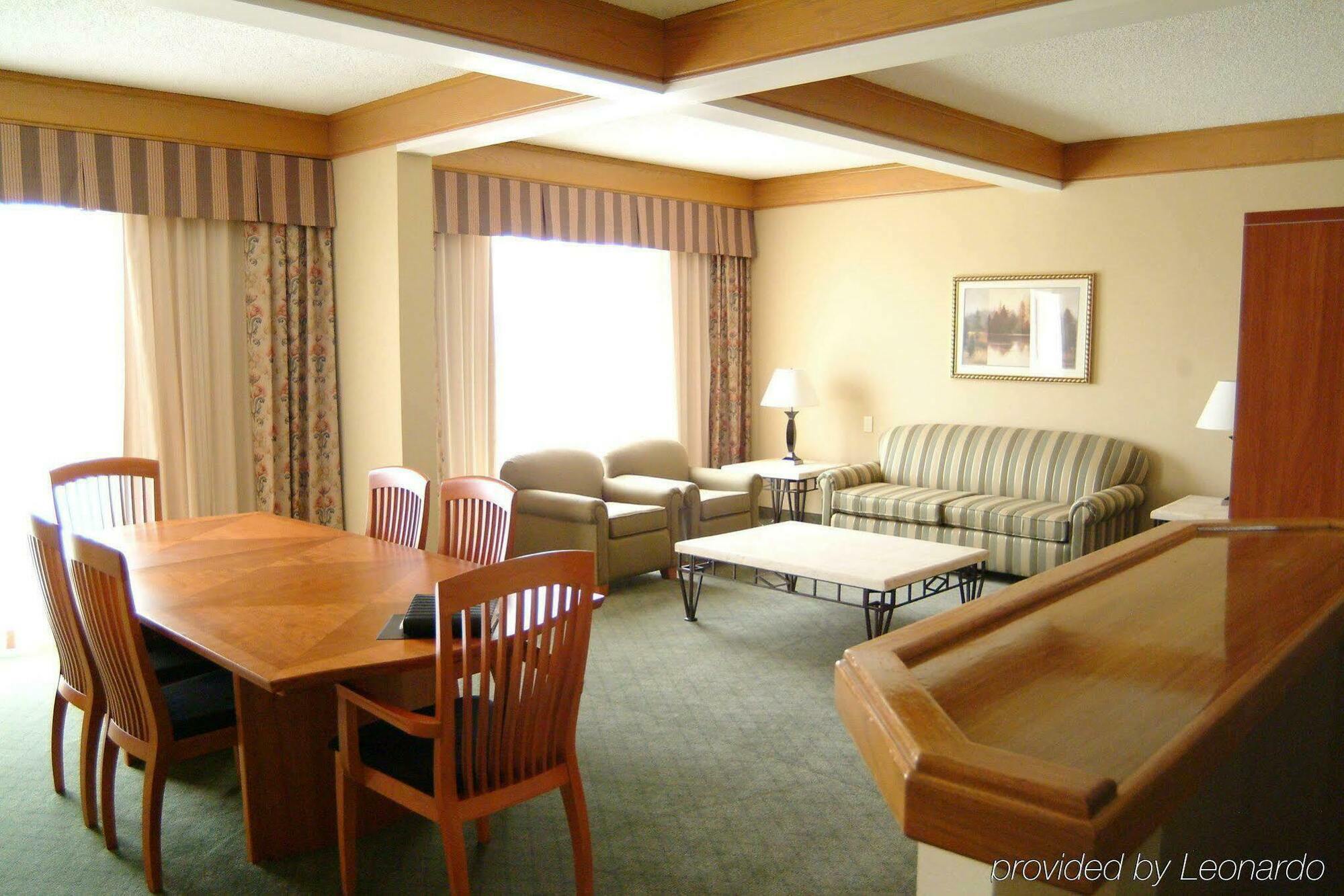 Comfort Inn & Suites Plano East Room photo